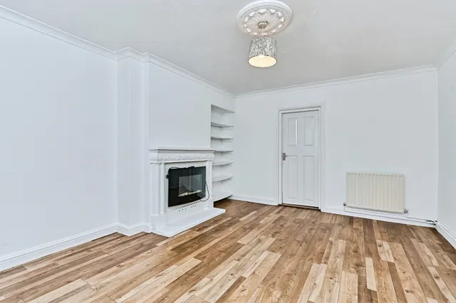Aston Road, Willenhall, WV13, photo 3