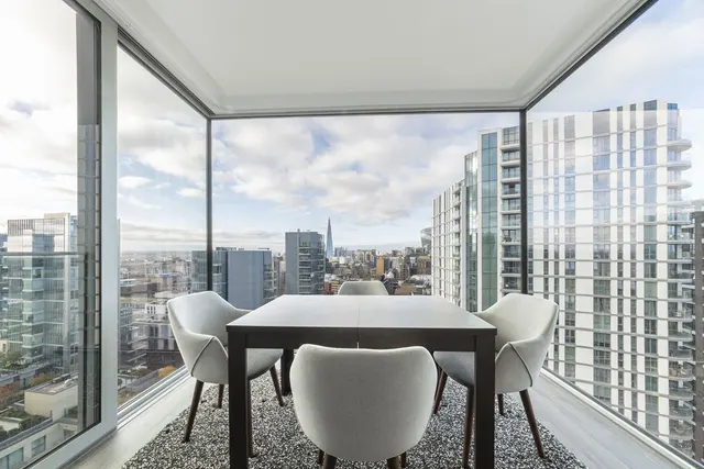 Photo 2 — Alie Street, Aldgate East
