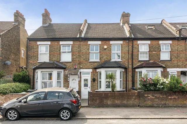 Northwood Road, CR7, photo 1