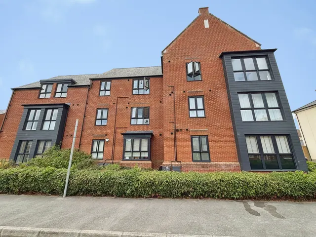 Fire Station Road, Wellesley, Aldershot, Hampshire, GU11 4ER, photo 1