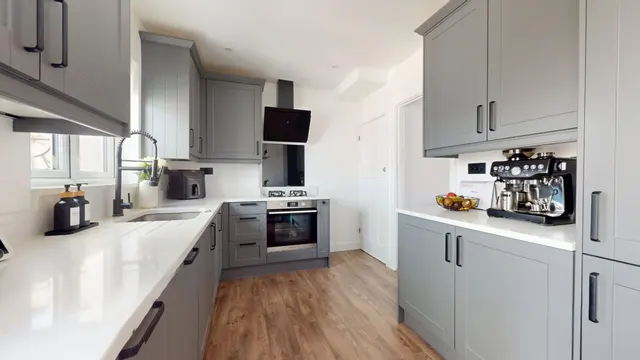 Abbey Road, Gravesend , Kent, DA12 1RG, photo 1