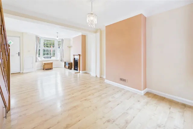 Kings Road, Newbury, RG14, photo 3