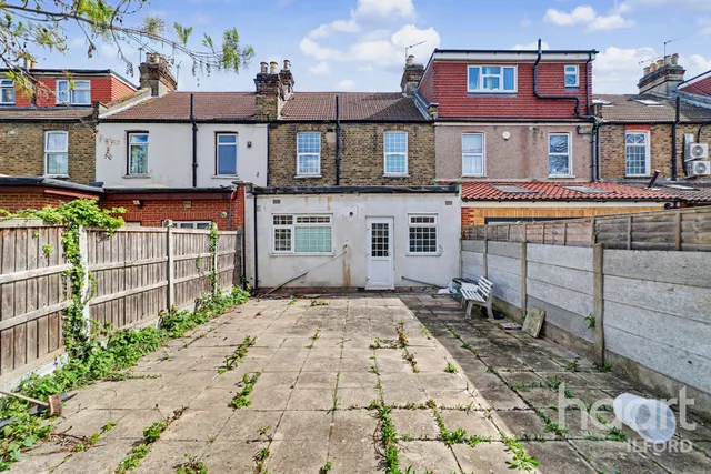 Grosvenor Road, Ilford, IG1, photo 3