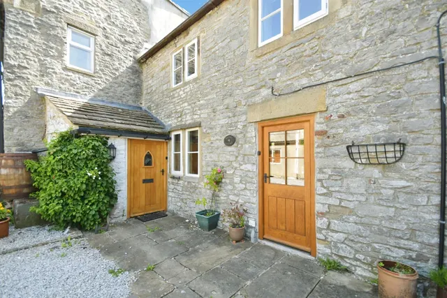 Clergy Cottage, Litton, Buxton, photo 1