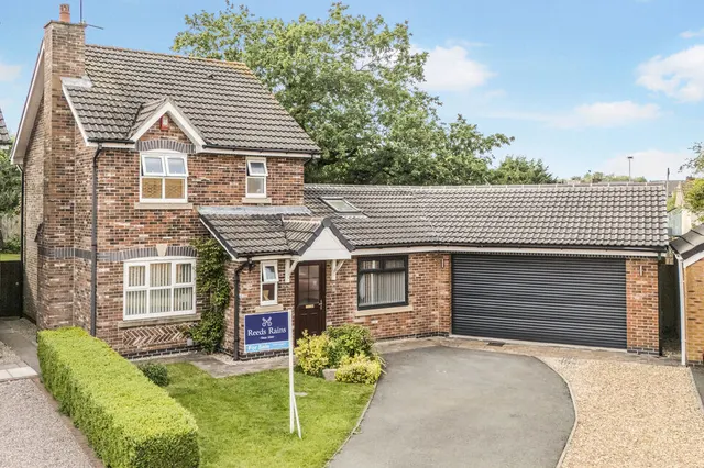 Broxton Avenue, Middlewich, CW10, photo 1