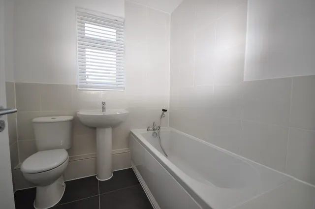 Photo 2 — Ardleigh Green Road, Hornchurch, RM11 2SH