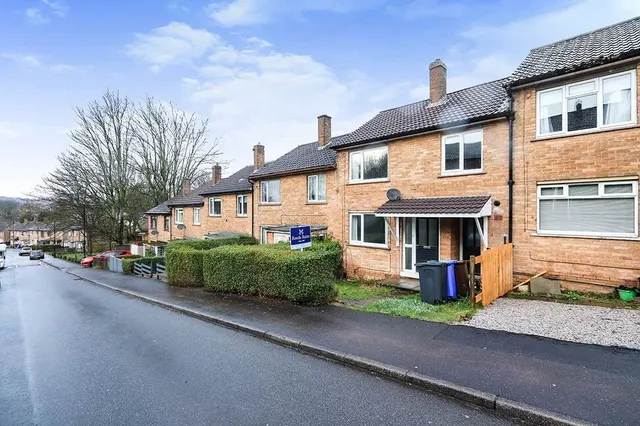 Fraser Crescent, Sheffield, S8, photo 1