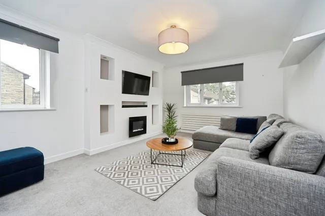 Kerry Garth, Horsforth, LS18, photo 1