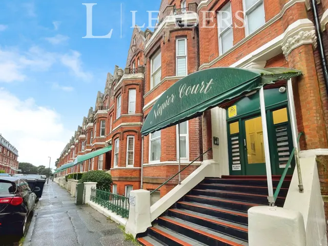 Durley Gardens, West Cliff, BH2, photo 1