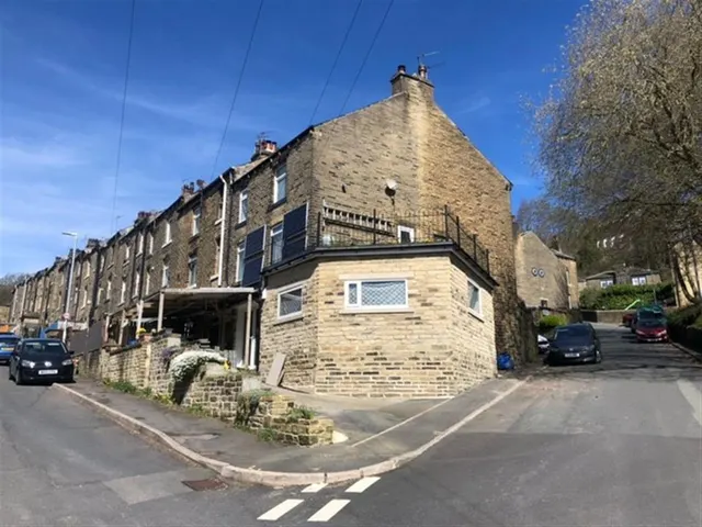 Copley Avenue, Pye Nest, Halifax, photo 1