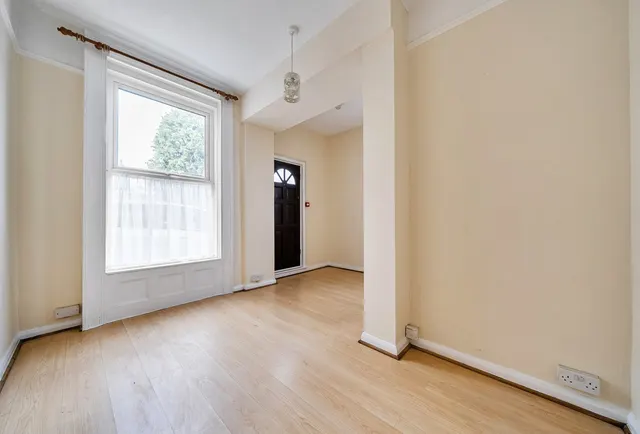 Photo 2 — Upper Grosvenor Road, Tunbridge Wells, TN1 2DU