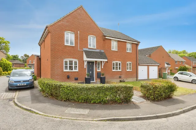 Columbine Road, Horsford, Norwich, photo 1