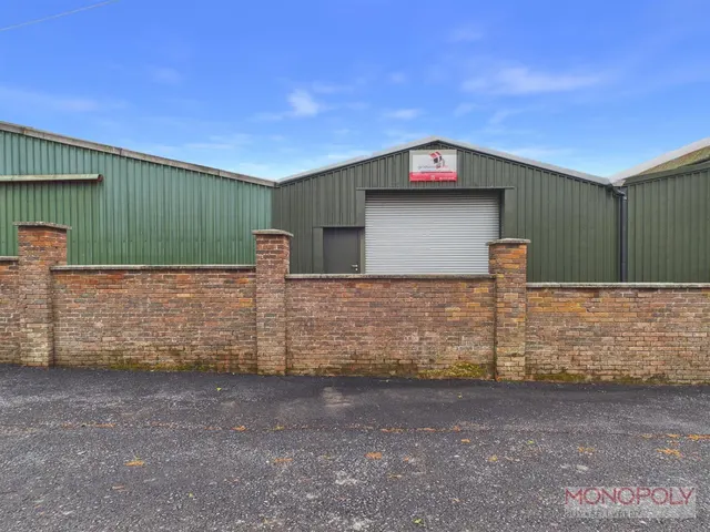 Cloverdale Alkington Road, Whitchurch, SY13, photo 1