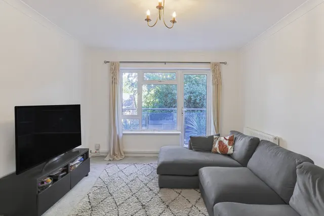 Photo 2 — Madeira Road, Bournemouth