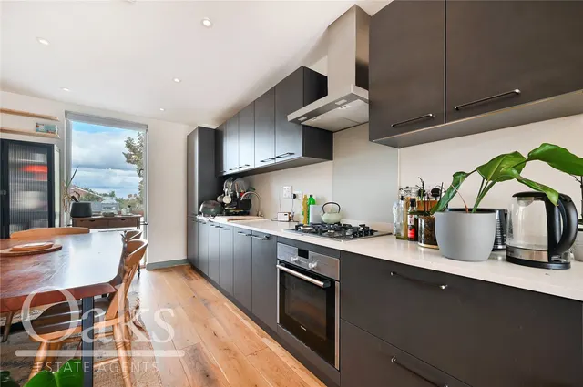 Upper Tulse Hill, Tulse Hill, SW2, photo 2