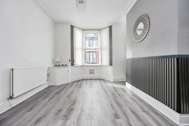 Sunbeam Road, Liverpool, L13, photo 2
