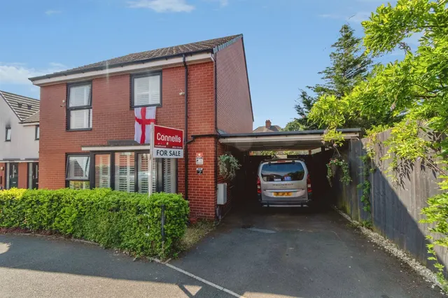 Redshank Road, WALSALL, photo 1