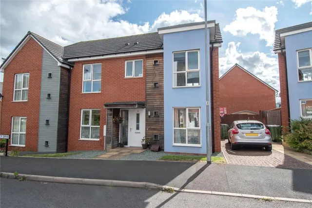 Blakeney Drive, Bromsgrove, Worcestershire, B61 8BG, photo 1