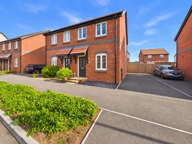 Turbit Close, Ross-on-Wye, HR9, photo 1