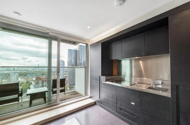 Pan Peninsula Square, Canary Wharf, E14, photo 2