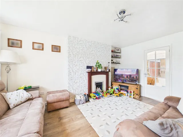 Willow Walk, Crediton, EX17, photo 3