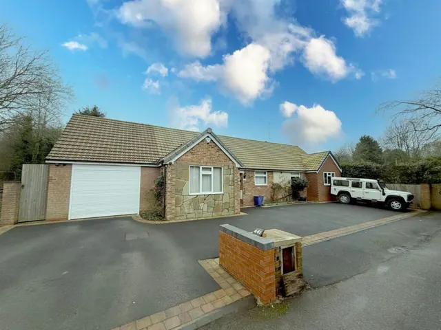 Station Road, Balsall Common, photo 1