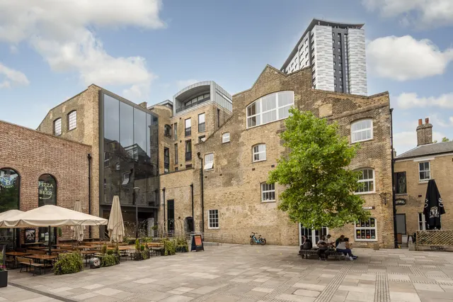Apartment 5, Coopers Lofts, London, photo 1