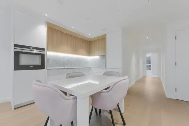 Kennington Lane, London, SE11, photo 2