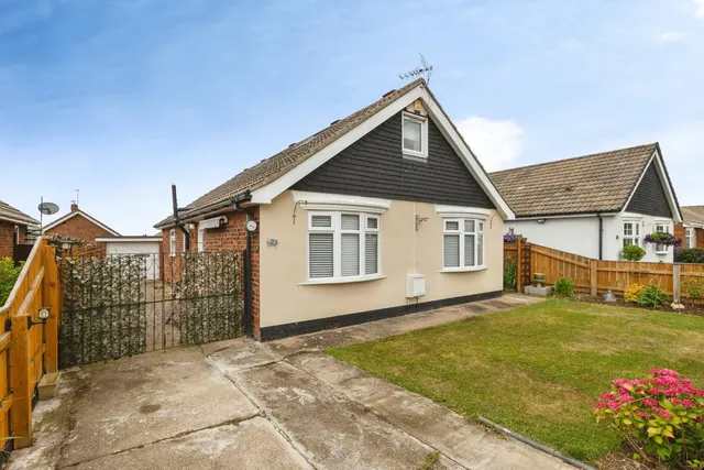 Sycamore Road, Ormesby, Middlesbrough, North Yorkshire, TS7, photo 1