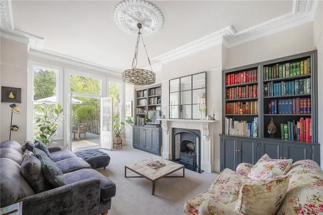 Photo 2 — Cedars Road, Beckenham, BR3