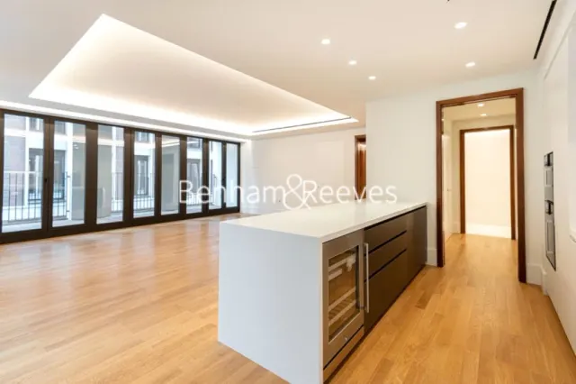 Lancer Square, Kensington, W8, photo 1