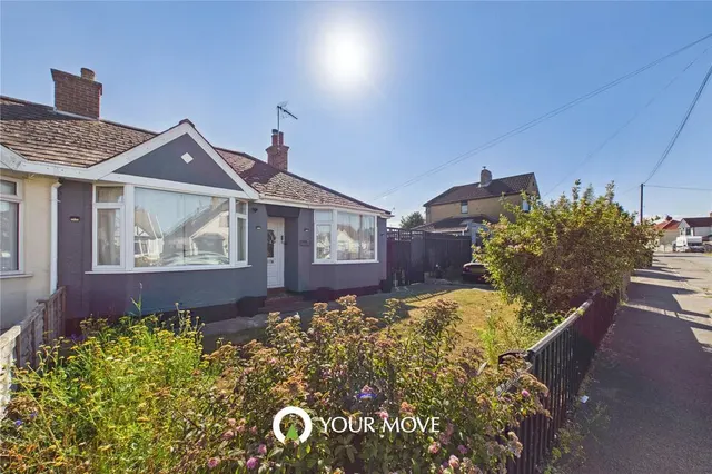 Photo 2 — Homefield Avenue, Lowestoft, Suffolk, NR33