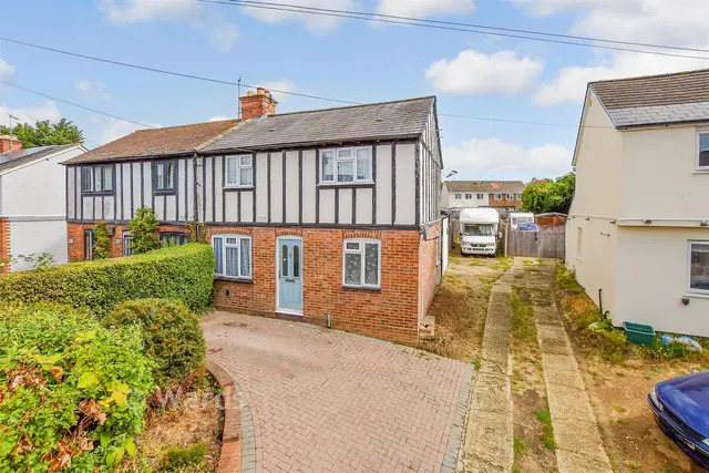 Carpenters Lane, Hadlow, TN11, photo 1