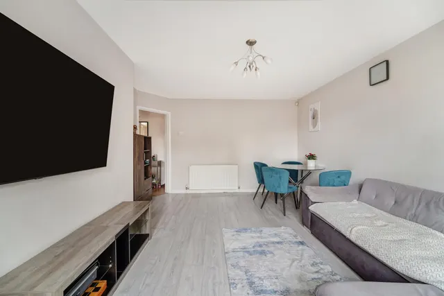 Jasmin Road, Ewell, KT19, photo 2