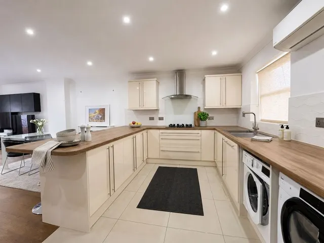 Ribblesdale Avenue, London, N11, photo 3