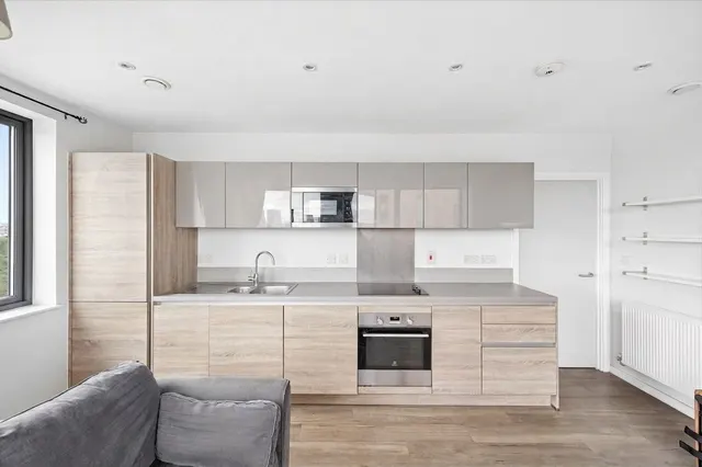 Hammersley Road, E16, photo 3