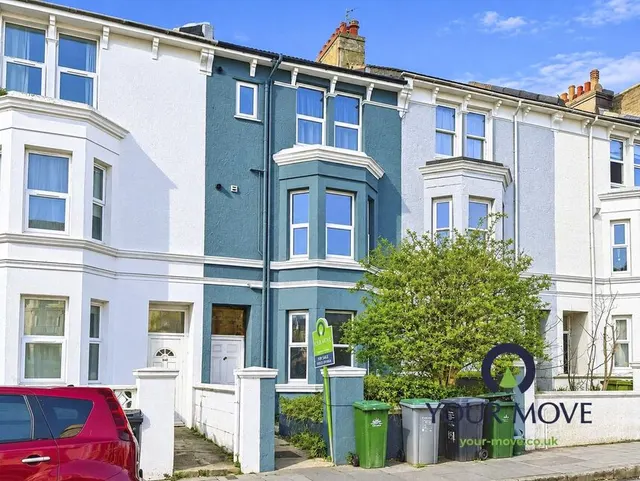 Queens Park Road, BN2, photo 1