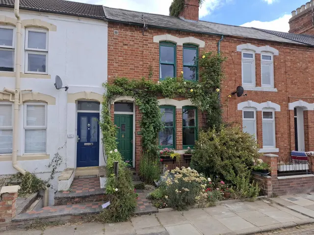 2 bedroom house, Shelley Street, Northampton, NN2