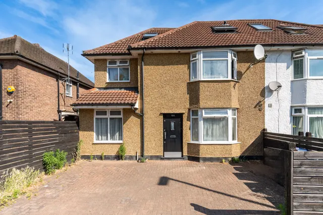 Top Floor Rear, 108 Noel Road, London, photo 1