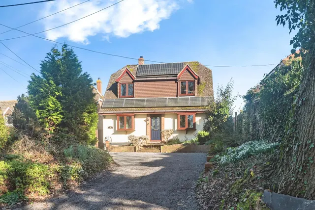 New Road, Tadley, RG26, photo 1