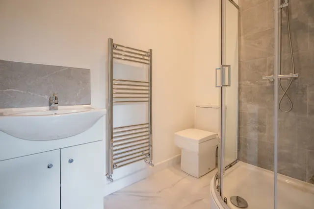 Conway Road, LL34, photo 3