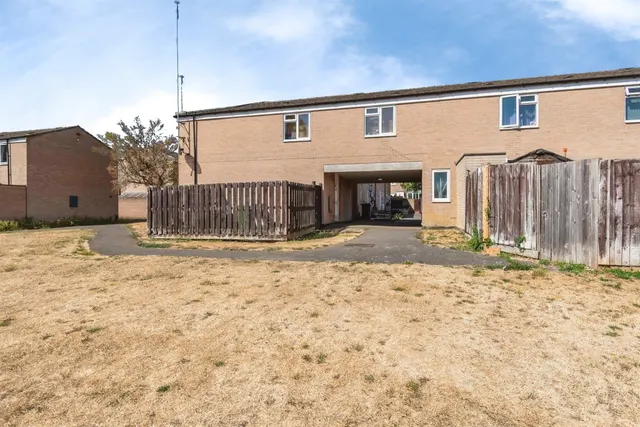 Stockwood Road, Chippenham, photo 1