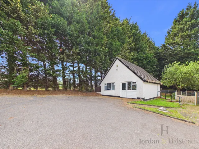 Photo 2 — Halton Station Road, Sutton Weaver, Runcorn, Cheshire, WA7 3EW