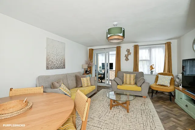 Orchid Close, Sheerness, ME12, photo 3