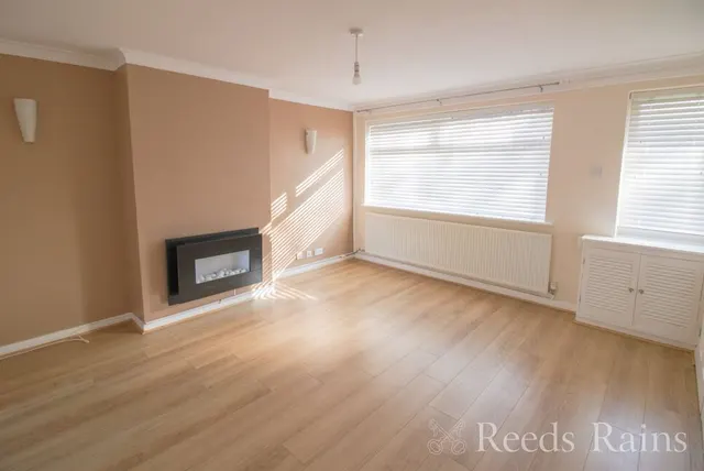 Photo 2 — Pennine Walk, Little Sutton, Cheshire, CH66