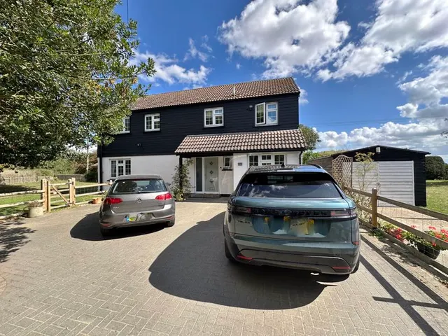 Hornsby Lane, Orsett, RM16, photo 1