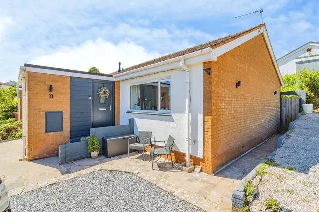 Velland Avenue, Torquay, photo 1