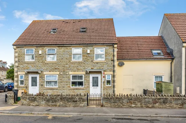 Trescothick Drive, Oldland Common, Bristol, photo 1