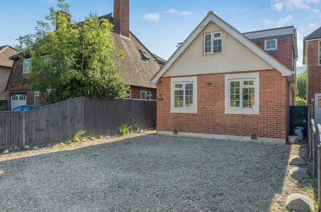 Photo 2 — Terrace Road South, Binfield, Bracknell, Berkshire, RG42 4DH