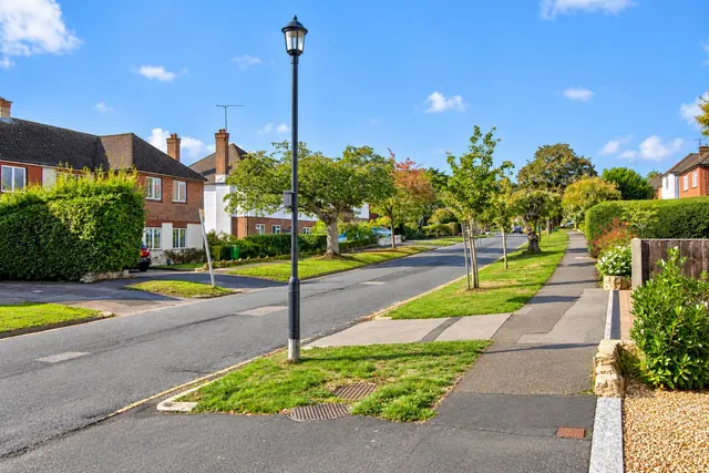Marlborough Crescent, Sevenoaks, TN13, photo 3